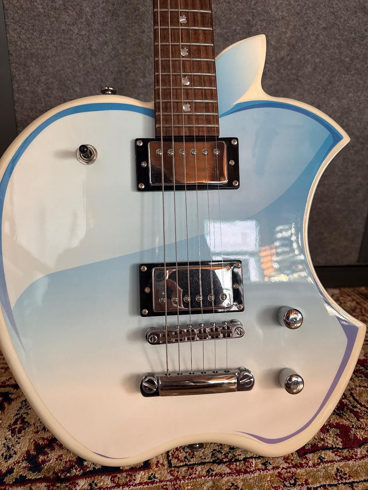 Apple Themed Electric Guitar, photo 2
