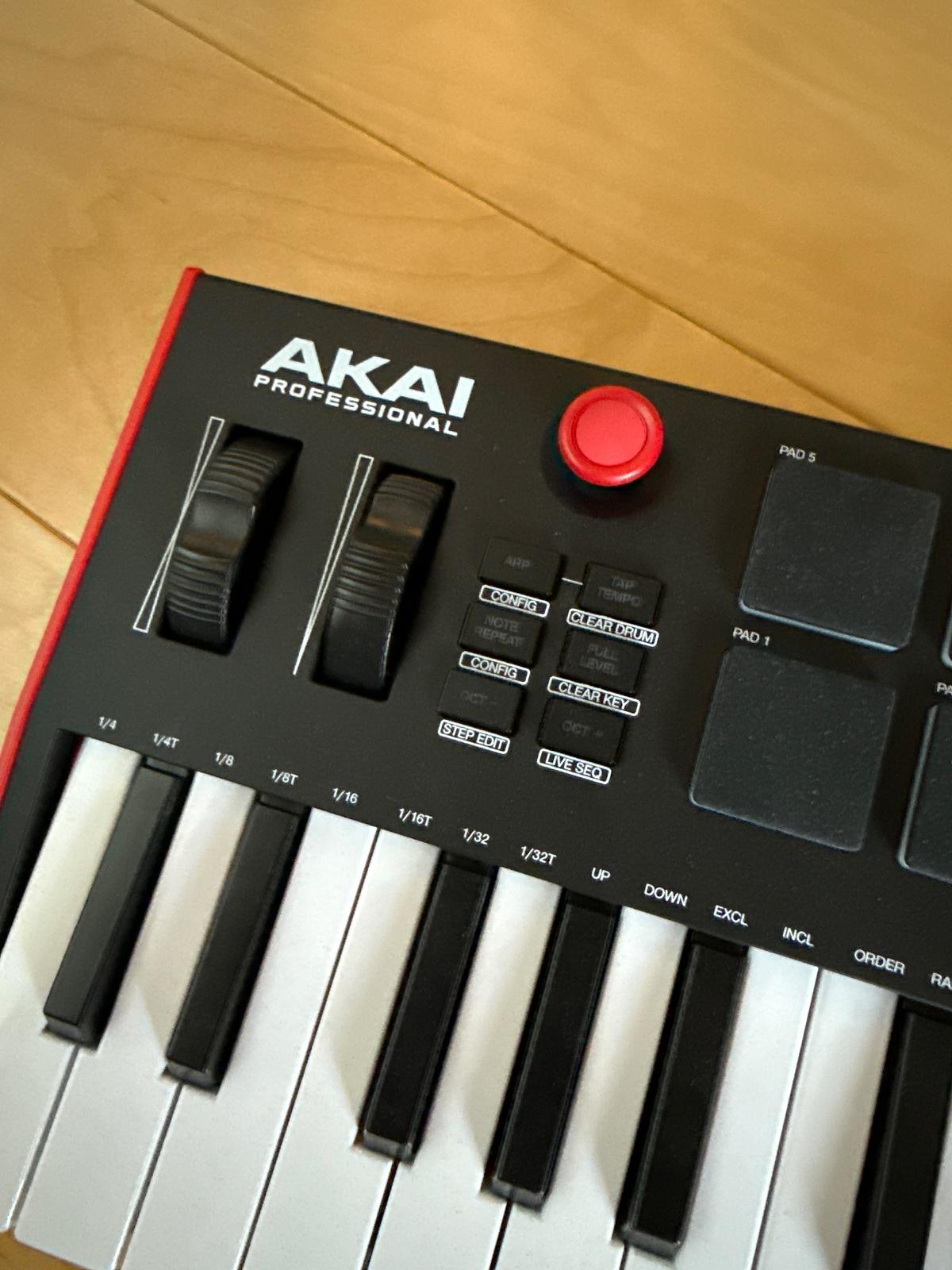 AKAI mini plus keyboard, photo 3